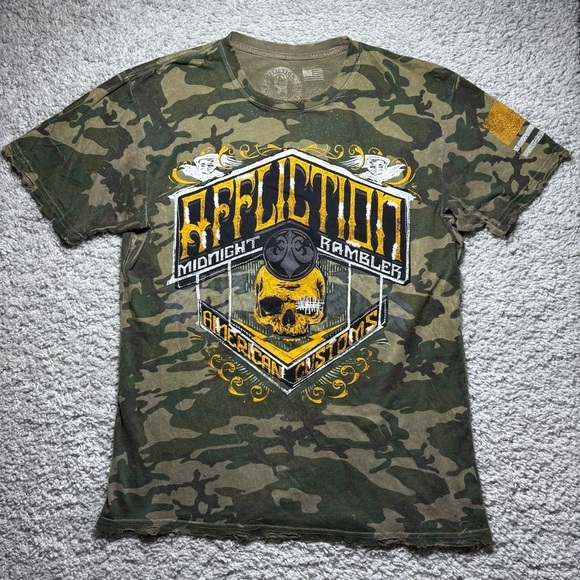 Affliction Shirt Mens Large Crewneck Tee Grunge Camo Lived In Distressed Street - Picture 1 of 7